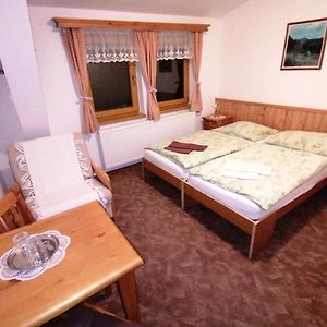 Pokój z łóżkiem queen-size